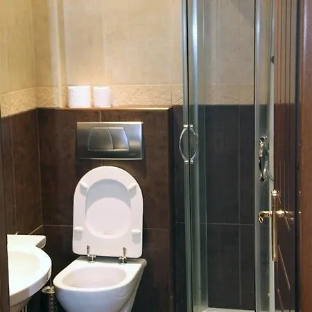 Mythos Hotel 3*