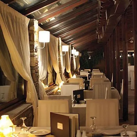 Mythos Hotel