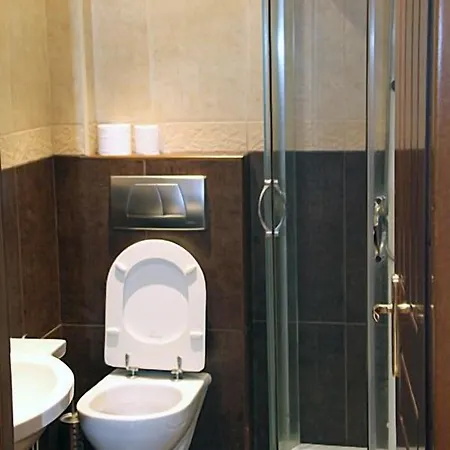 Mythos Hotel 3*